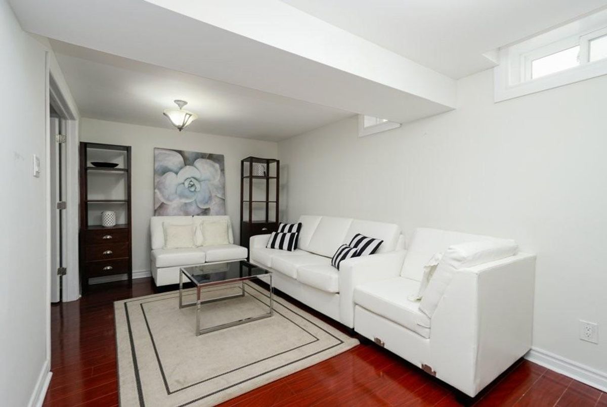 48 Bay Hill Dr Vaughan 48 Bay Hill Dr Vaughan