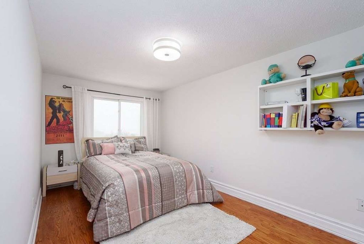 48 Bay Hill Dr Vaughan 48 Bay Hill Dr Vaughan