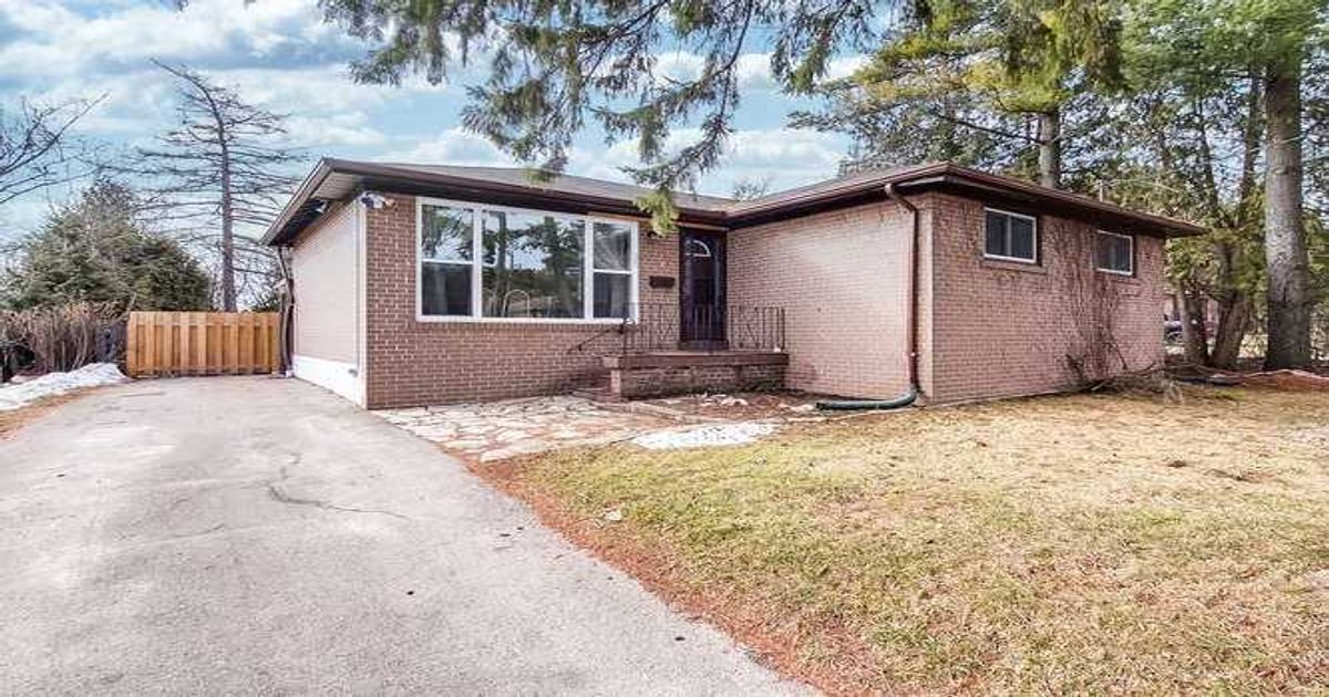 5 Sunray Pl Aurora