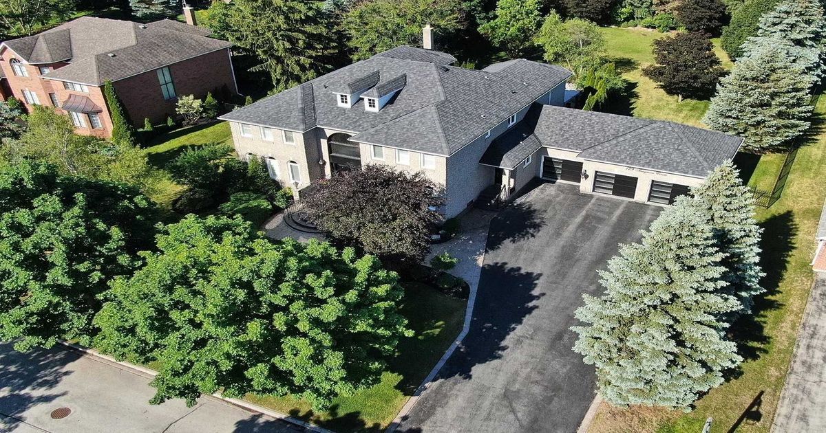 179 Treegrove Circ Aurora
