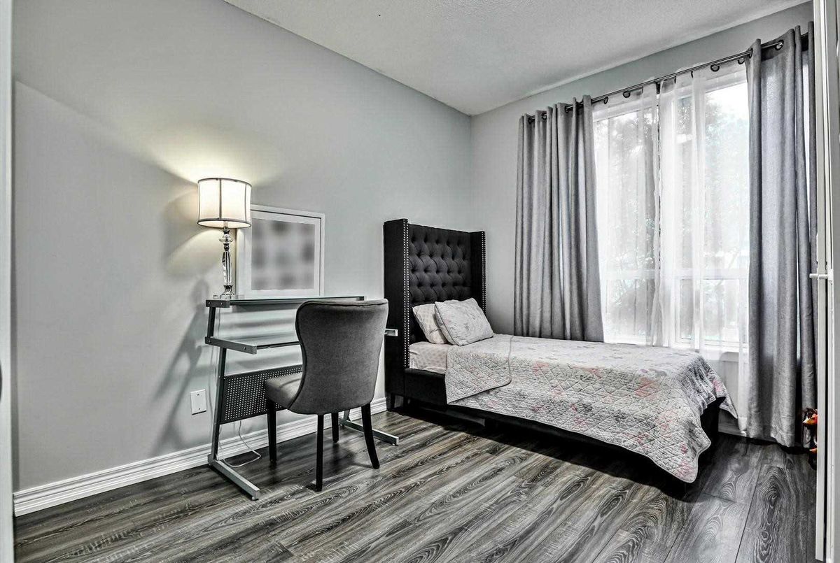 50 Disera Dr Vaughan 50 Disera Dr Vaughan