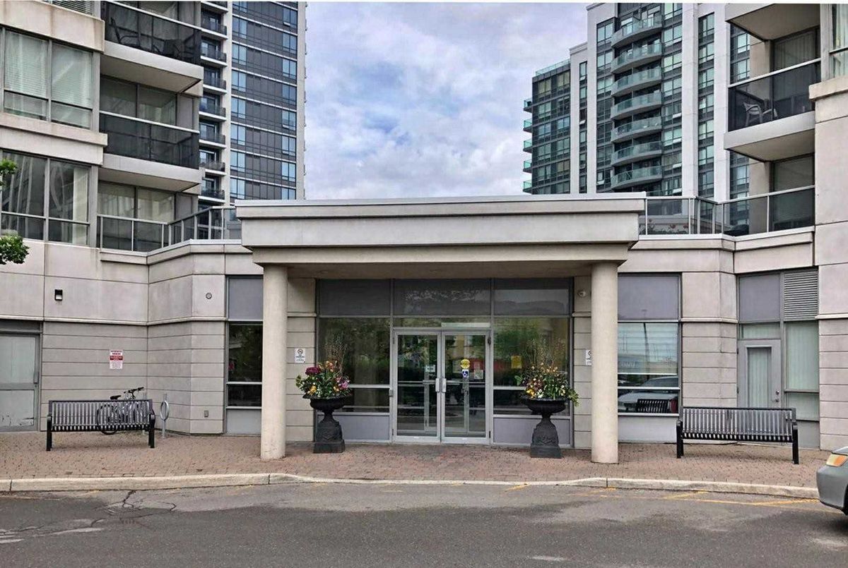 50 Disera Dr Vaughan 50 Disera Dr Vaughan