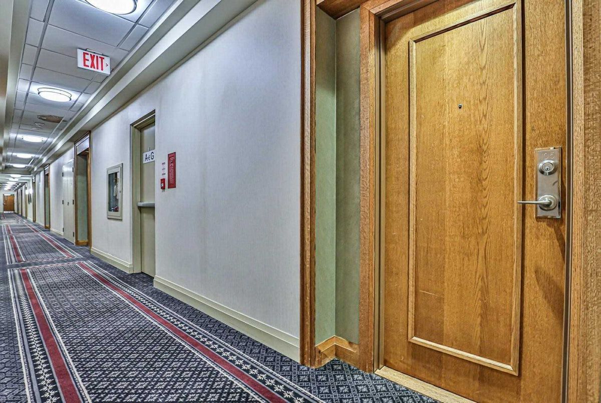 50 Disera Dr Vaughan 50 Disera Dr Vaughan