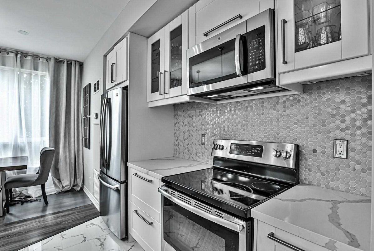 50 Disera Dr Vaughan 50 Disera Dr Vaughan