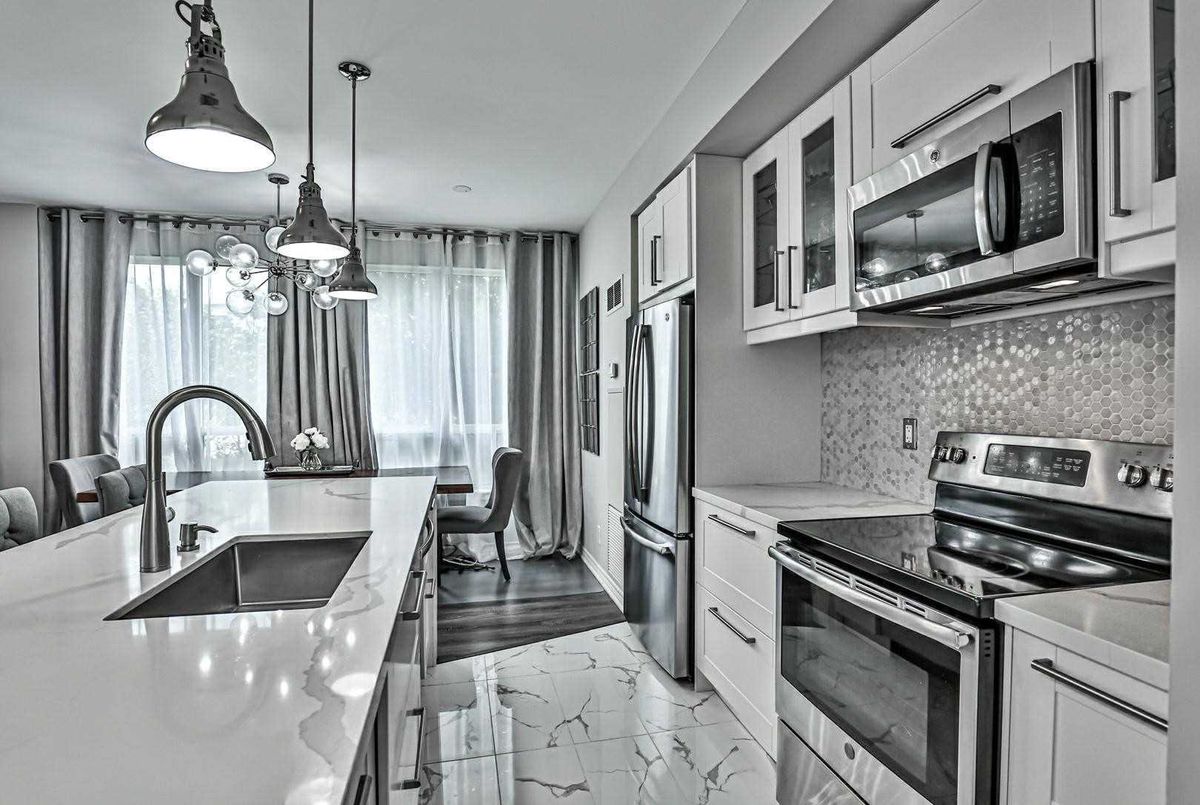 50 Disera Dr Vaughan 50 Disera Dr Vaughan