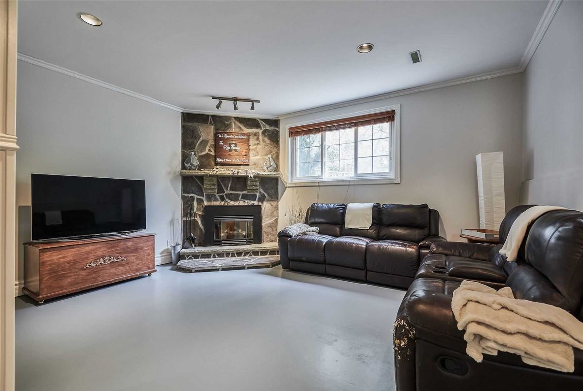 72 Riverview Beach Rd Georgina 72 Riverview Beach Rd Georgina