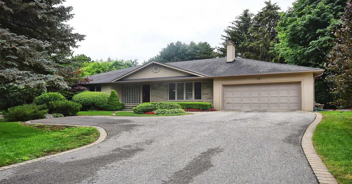 72 Laureleaf Rd Markham