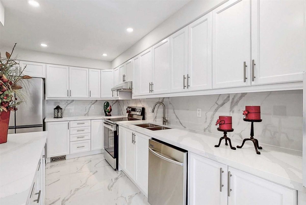 53 Kindale Way Markham 53 Kindale Way Markham