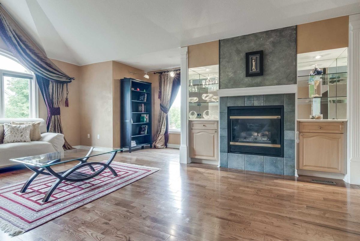 19 Desert View Cres Richmond Hill 19 Desert View Cres Richmond Hill