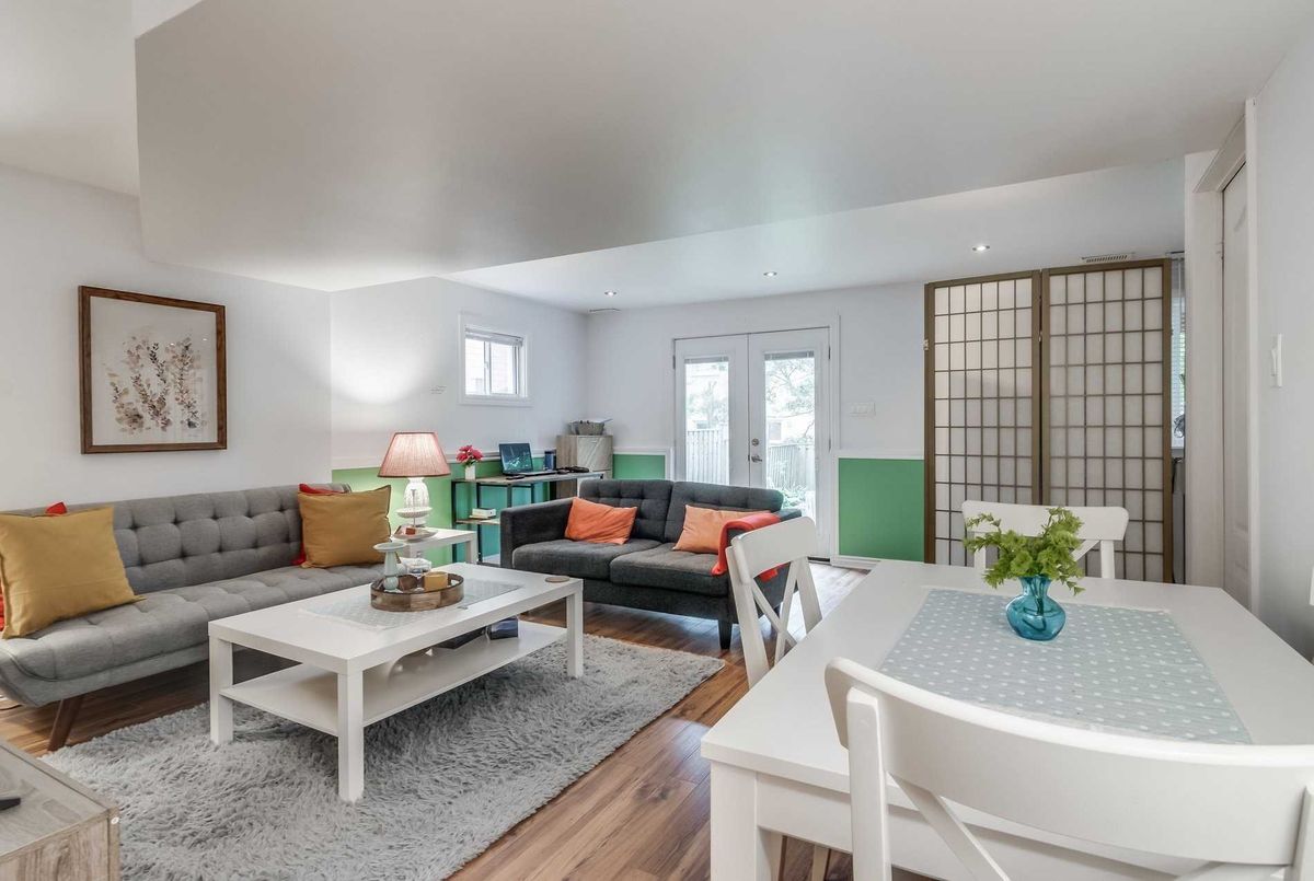 19 Desert View Cres Richmond Hill 19 Desert View Cres Richmond Hill