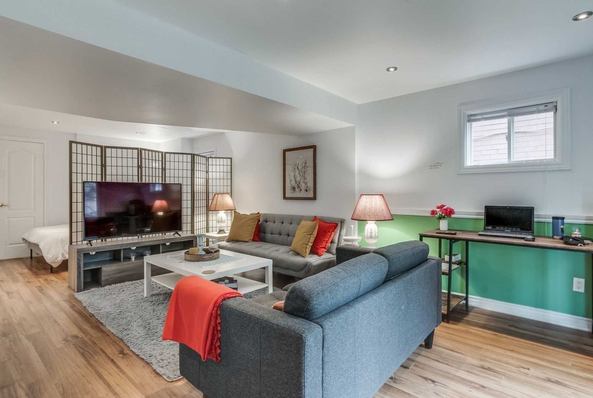 19 Desert View Cres Richmond Hill 19 Desert View Cres Richmond Hill