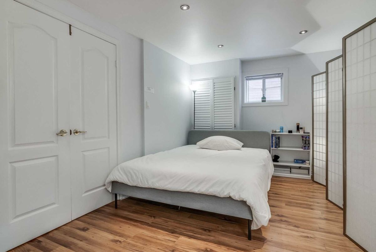 19 Desert View Cres Richmond Hill 19 Desert View Cres Richmond Hill