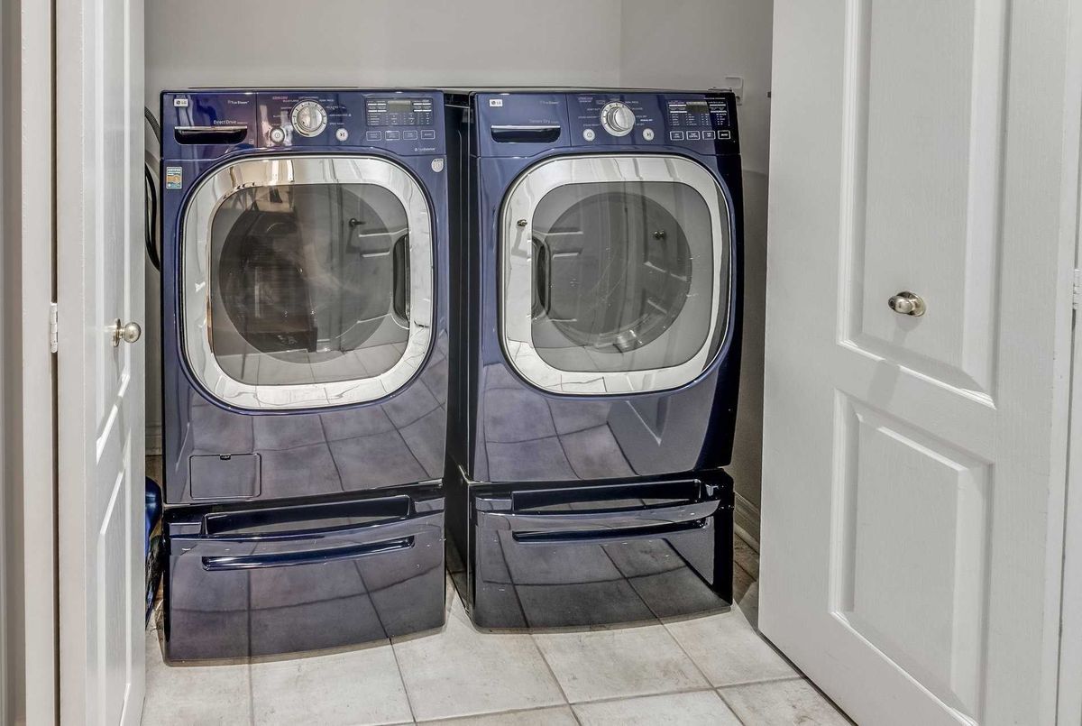 19 Desert View Cres Richmond Hill 19 Desert View Cres Richmond Hill