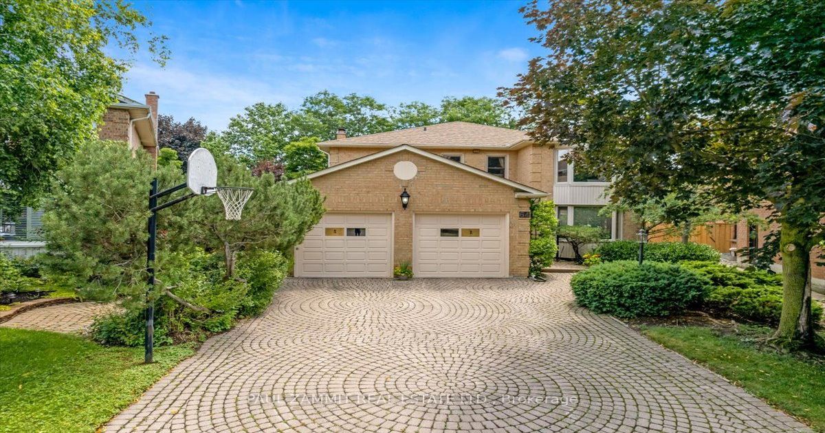 64 Brookshire Circ Markham