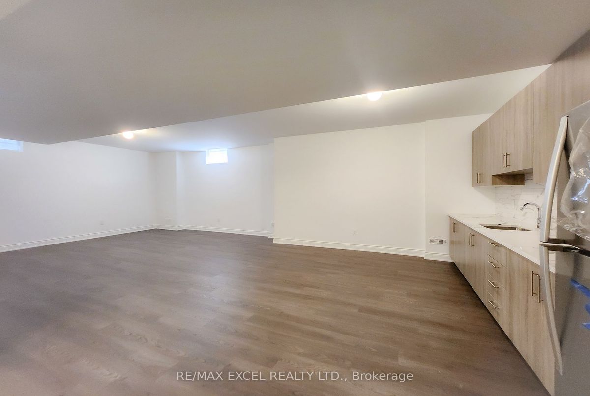 19 Sofia Olivia Cres Vaughan 19 Sofia Olivia Cres Vaughan