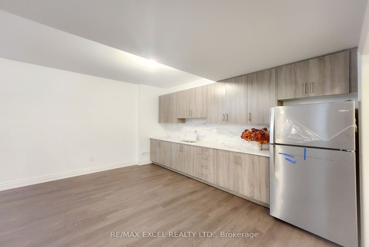 19 Sofia Olivia Cres Vaughan 19 Sofia Olivia Cres Vaughan