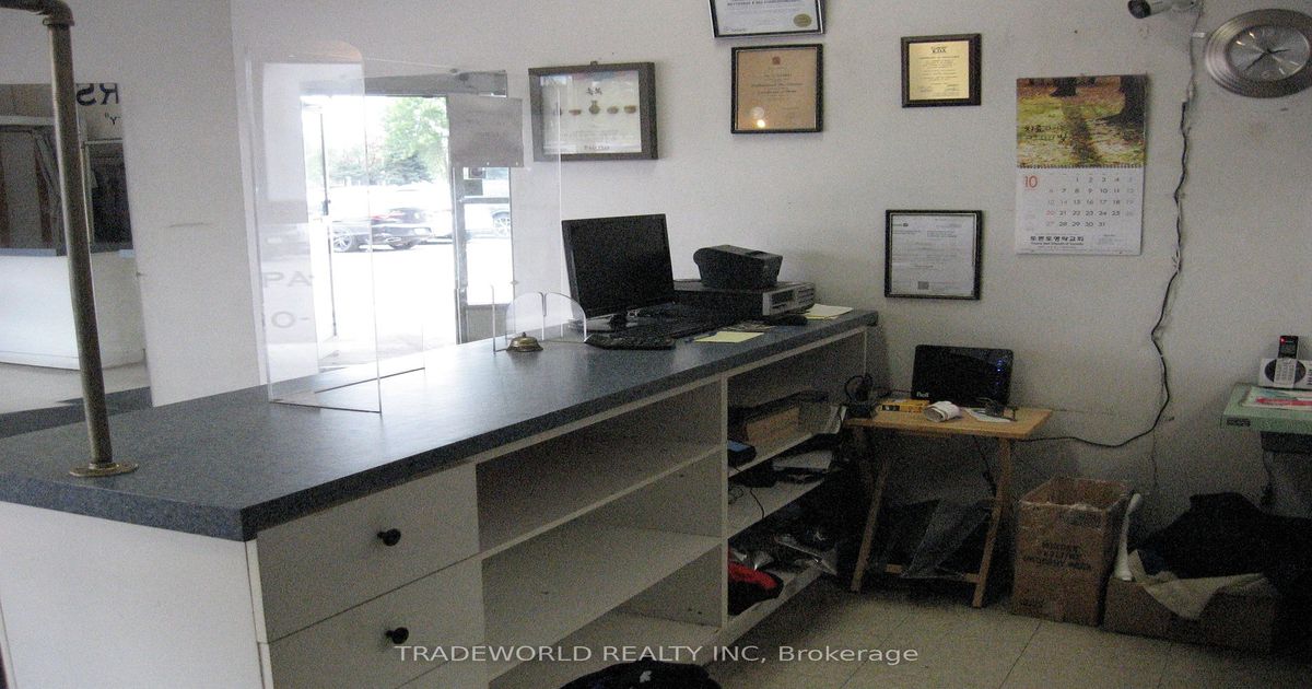 8633 Weston Road Vaughan