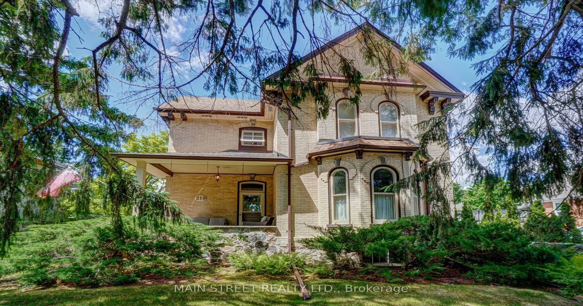 219 Second Street Whitchurch-Stouffville