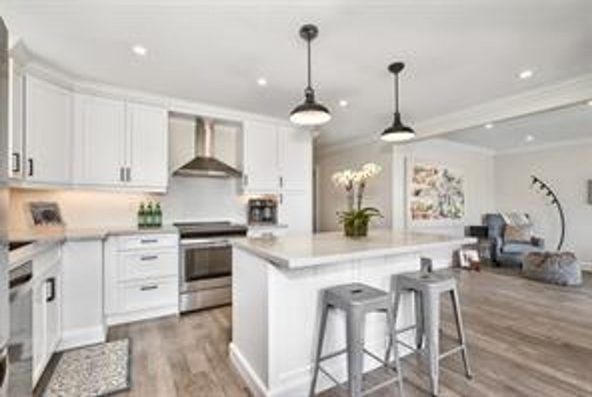 63 Kingswood Rd Oakville 63 Kingswood Rd Oakville