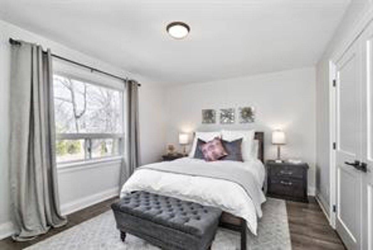 63 Kingswood Rd Oakville 63 Kingswood Rd Oakville