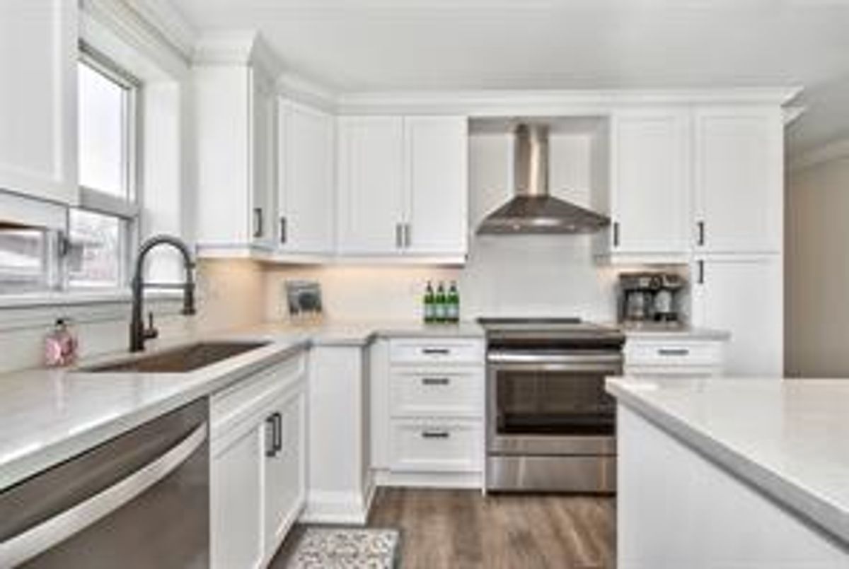 63 Kingswood Rd Oakville 63 Kingswood Rd Oakville