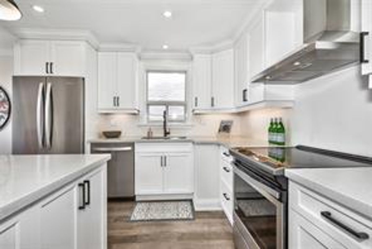 63 Kingswood Rd Oakville 63 Kingswood Rd Oakville