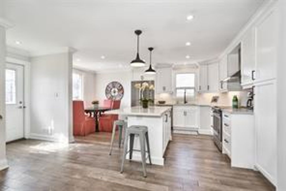 63 Kingswood Rd Oakville 63 Kingswood Rd Oakville