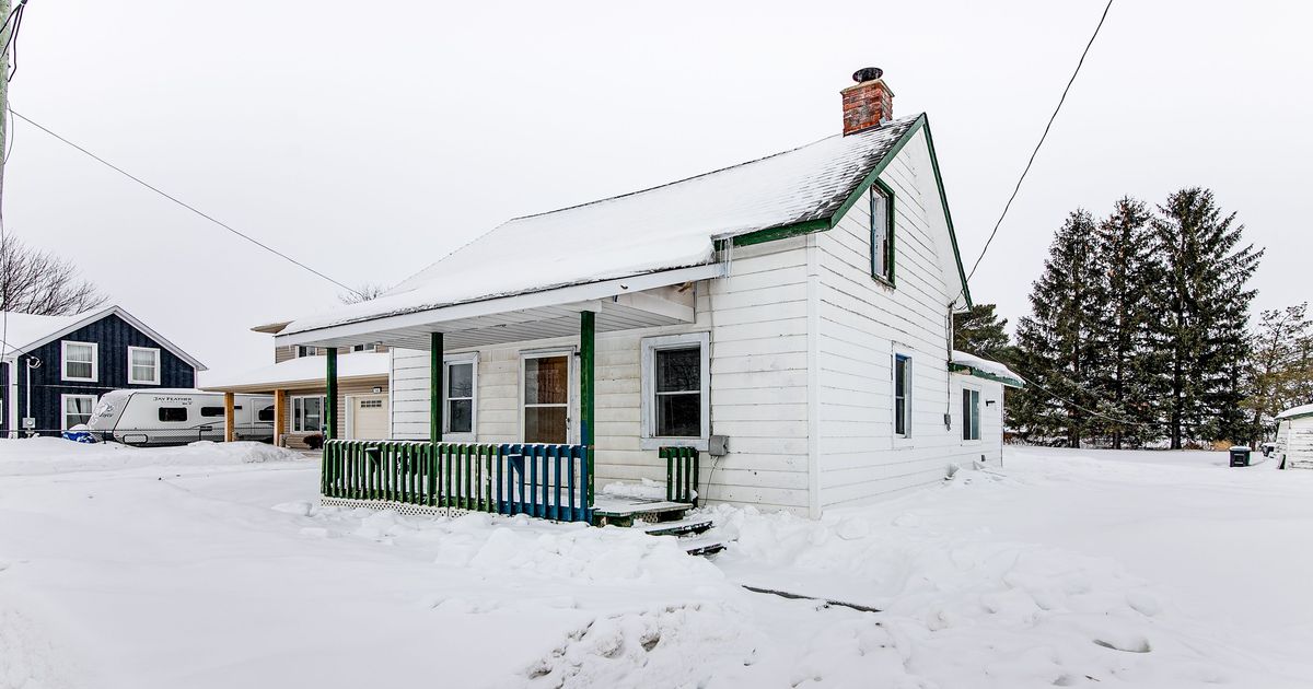 144 Queen Street Springwater