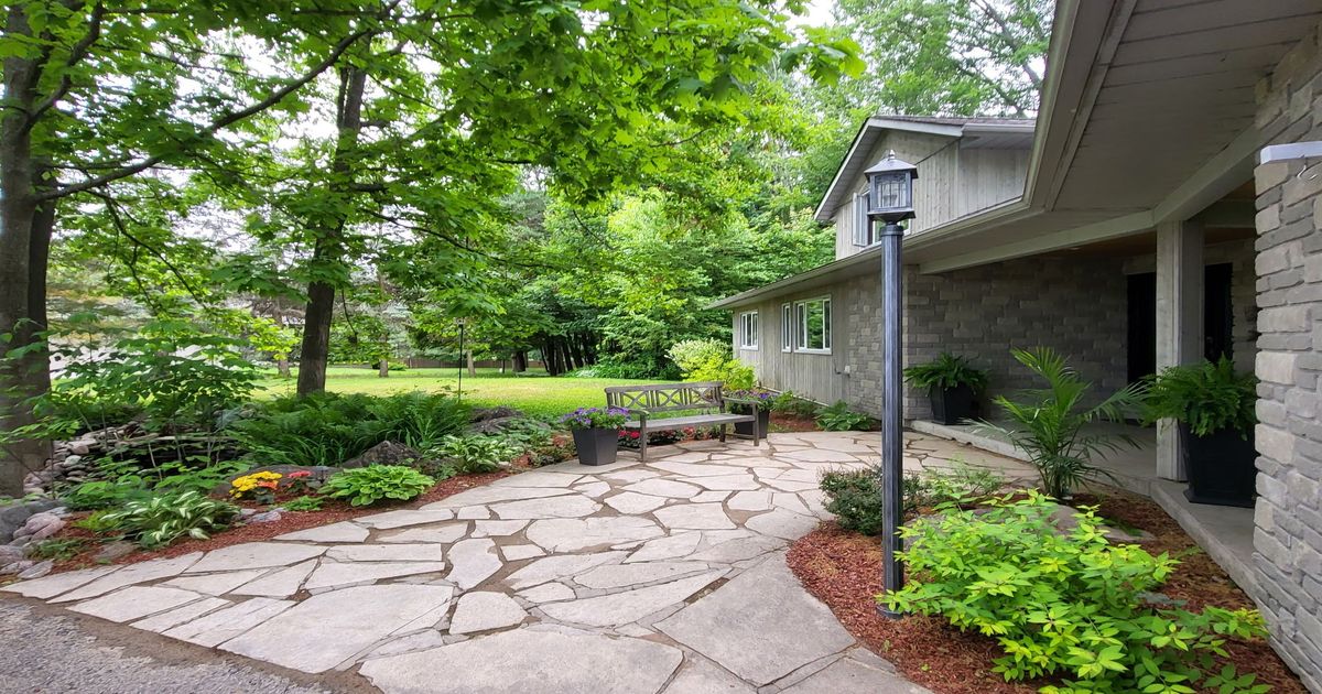 1450 Margaret Crescent Penetanguishene