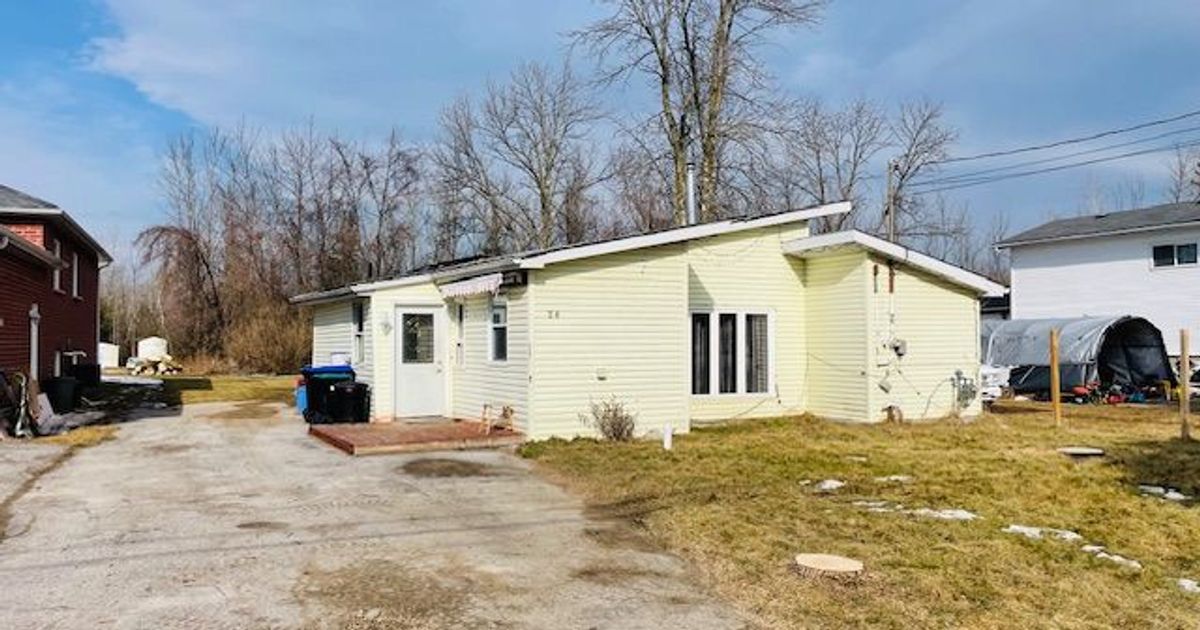 26 George Avenue Wasaga Beach