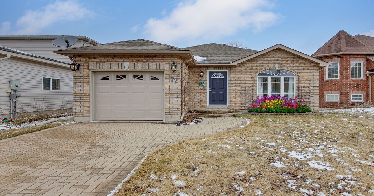 72 Stanley Street Barrie