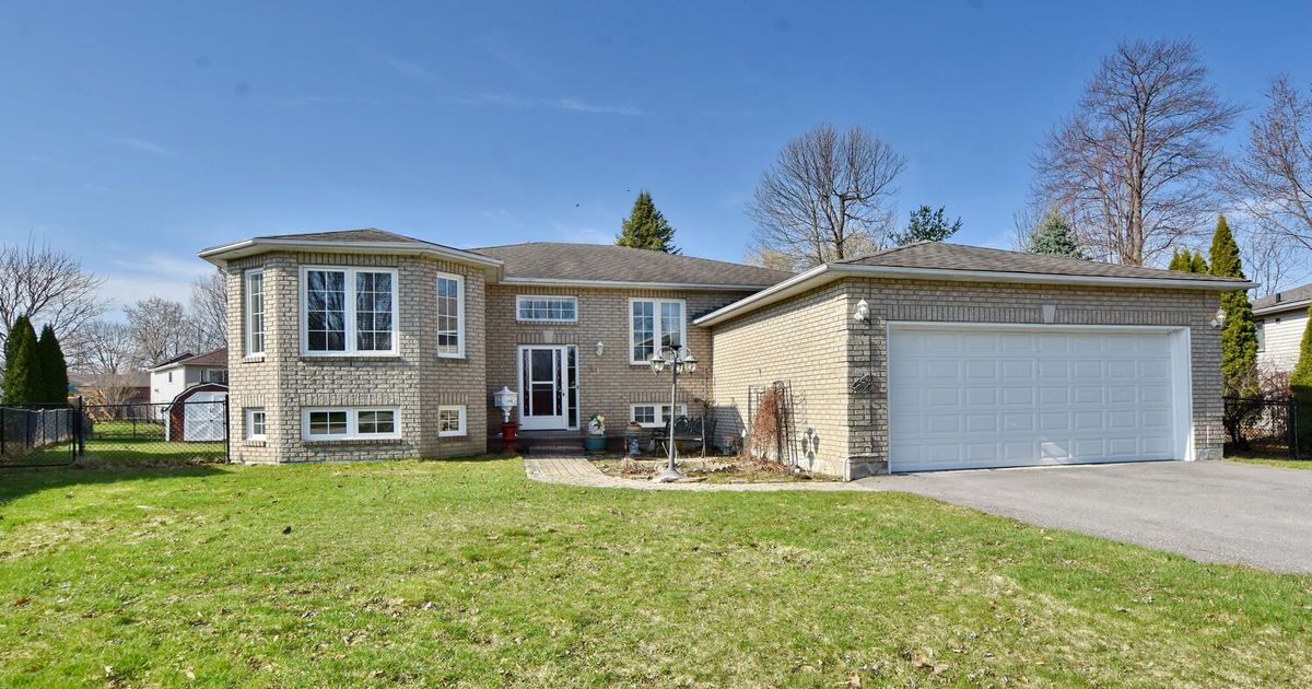 41 Evergreen Crescent Wasaga Beach