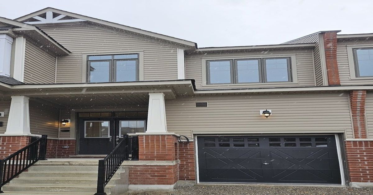 9 Durham Avenue W Barrie