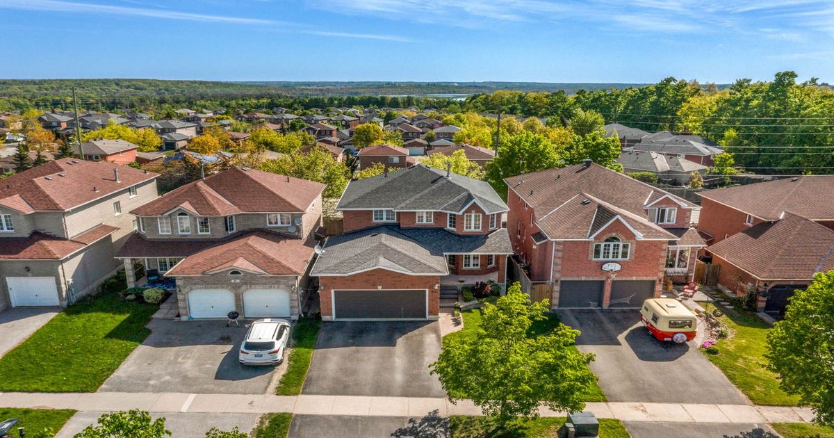 95 Livia Herman Way Barrie