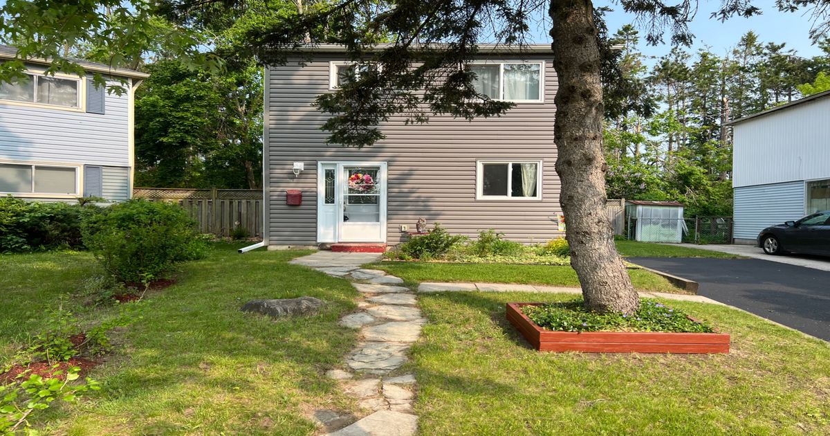 220 Letitia Street Barrie