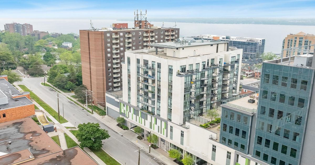 111 Worsley Street Barrie