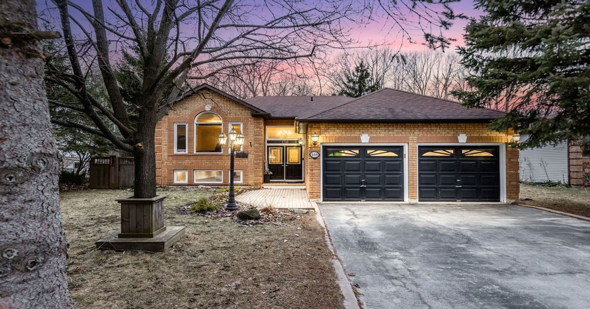 158 FERNBROOK Drive Wasaga Beach