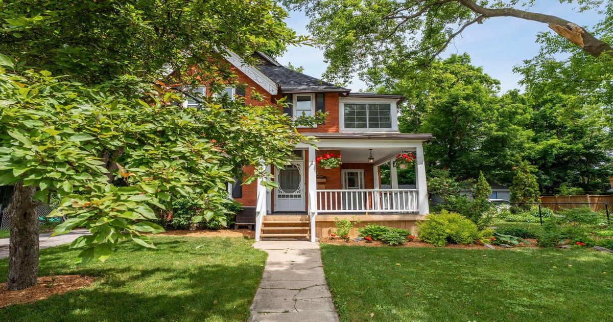 55 Burton Avenue Barrie