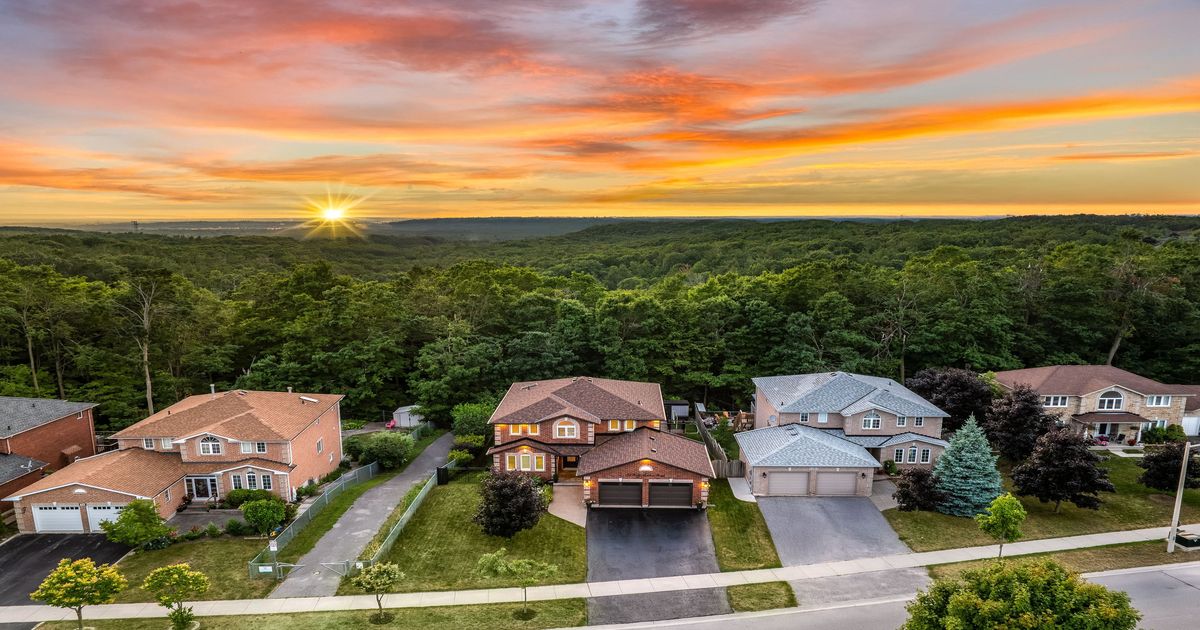 32 Holly Meadow Road Barrie