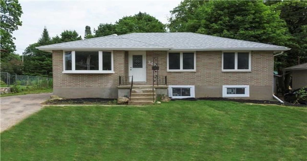 209 WELLINGTON Street E Barrie