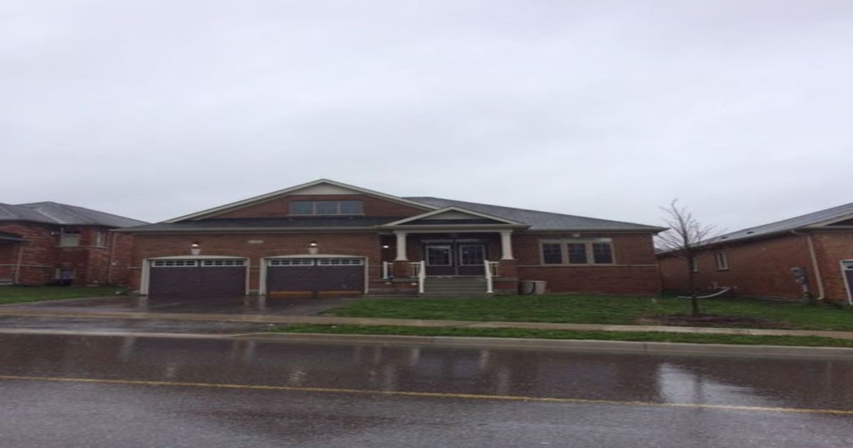 262 Kozlov Street Barrie