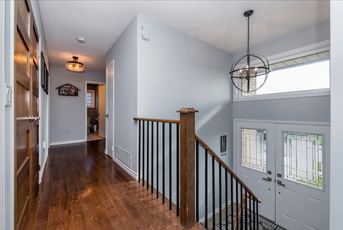 28 Frontier Avenue Orillia 28 Frontier Avenue Orillia