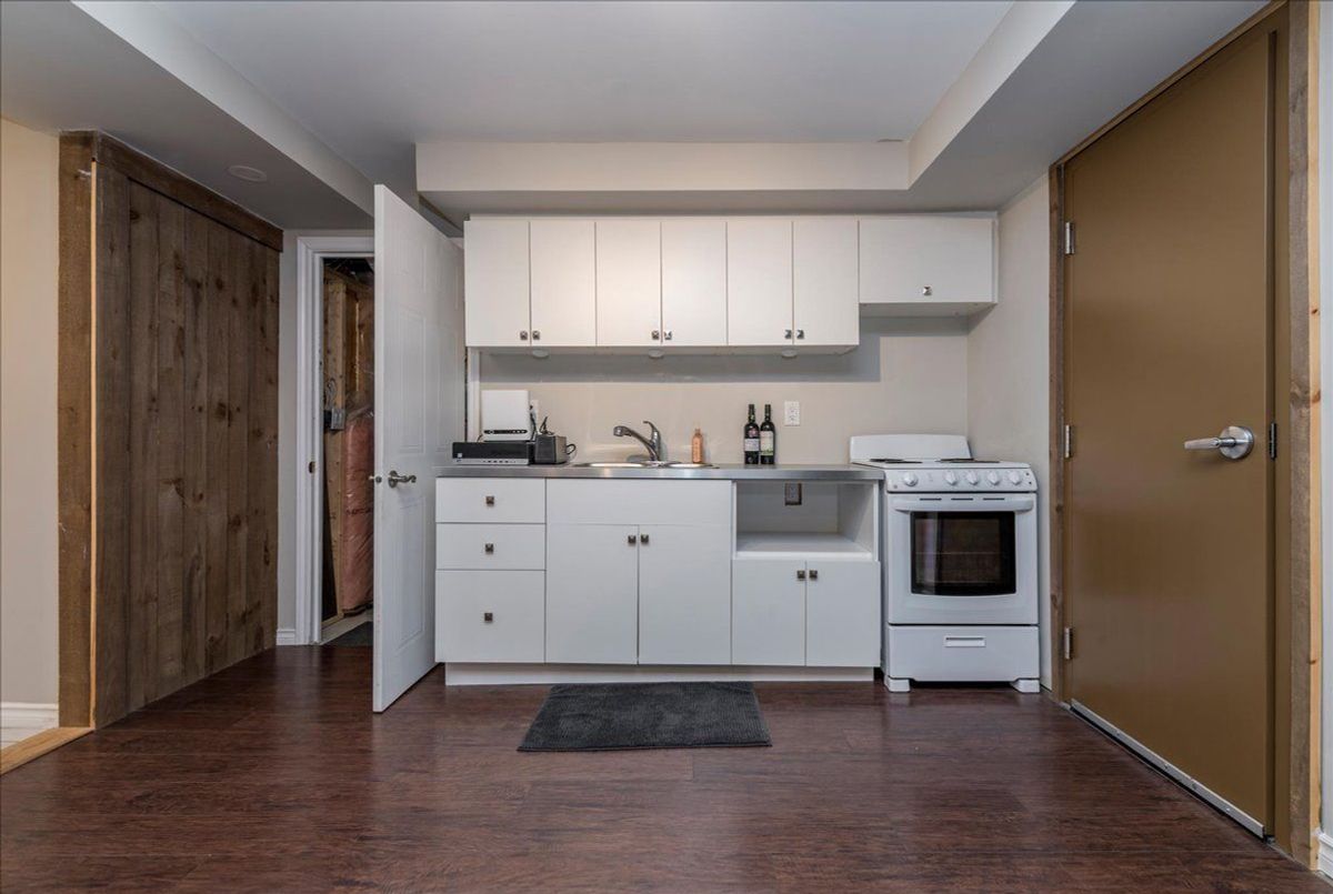 28 Frontier Avenue Orillia 28 Frontier Avenue Orillia