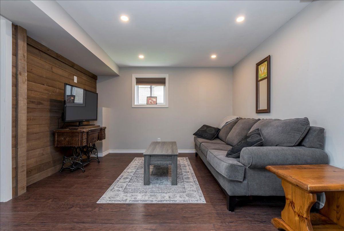 28 Frontier Avenue Orillia 28 Frontier Avenue Orillia