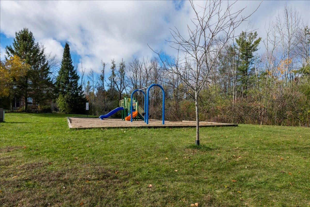 28 Frontier Avenue Orillia 28 Frontier Avenue Orillia