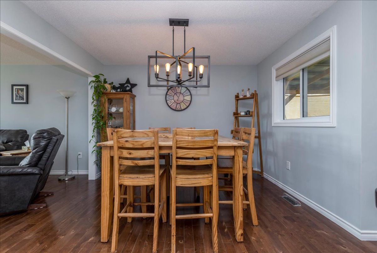 28 Frontier Avenue Orillia 28 Frontier Avenue Orillia