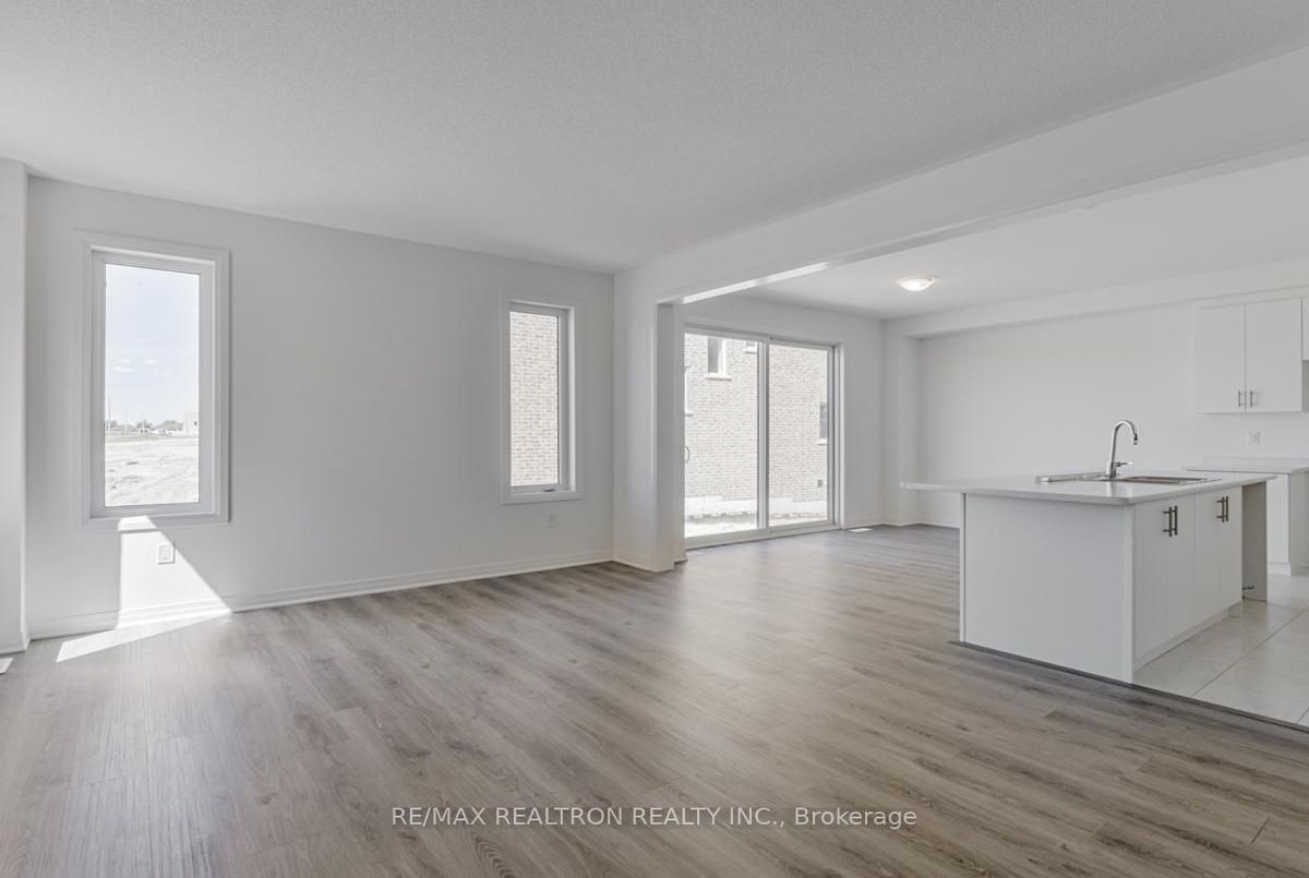 17 Shepherd Drive Barrie 17 Shepherd Drive Barrie