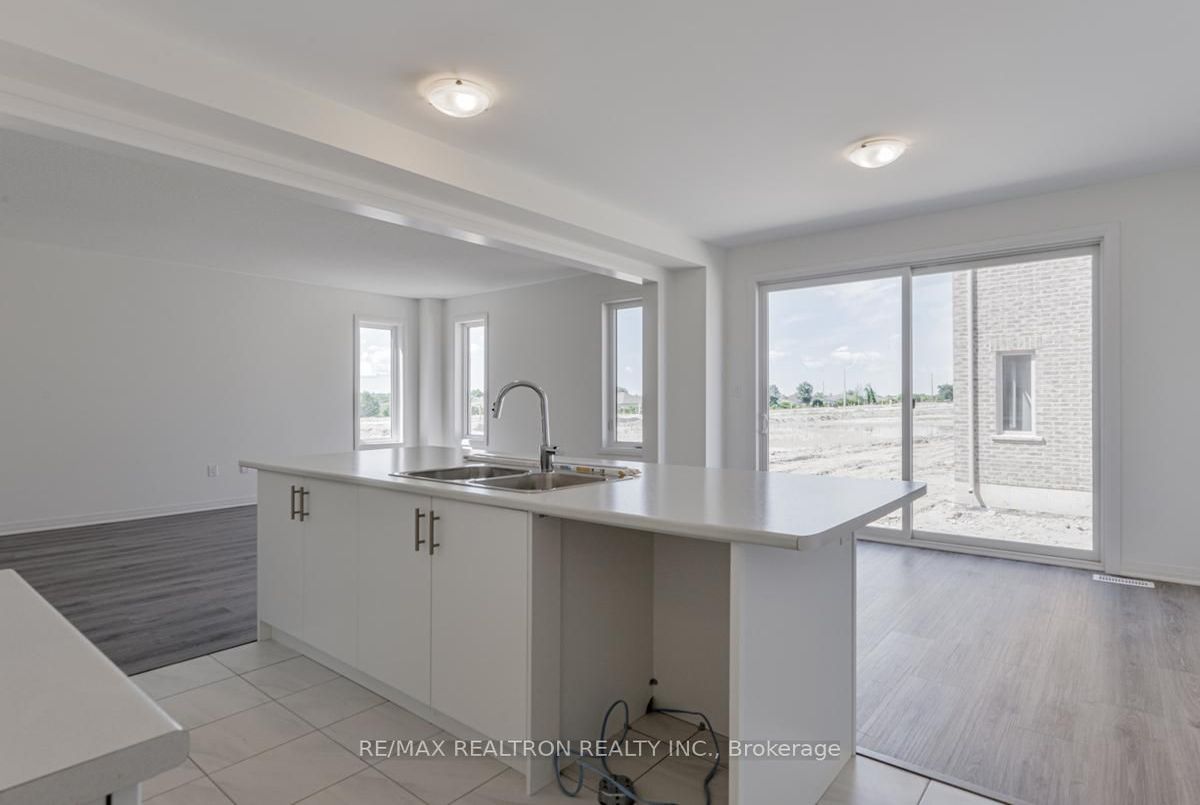 17 Shepherd Drive Barrie 17 Shepherd Drive Barrie