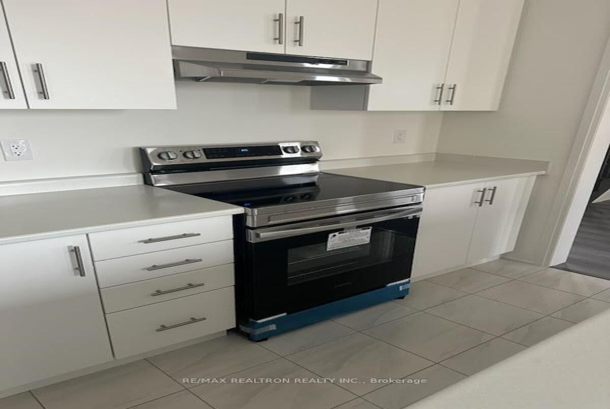 17 Shepherd Drive Barrie 17 Shepherd Drive Barrie