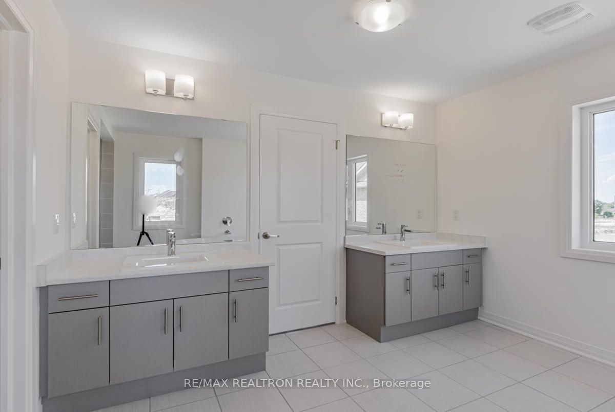 17 Shepherd Drive Barrie 17 Shepherd Drive Barrie